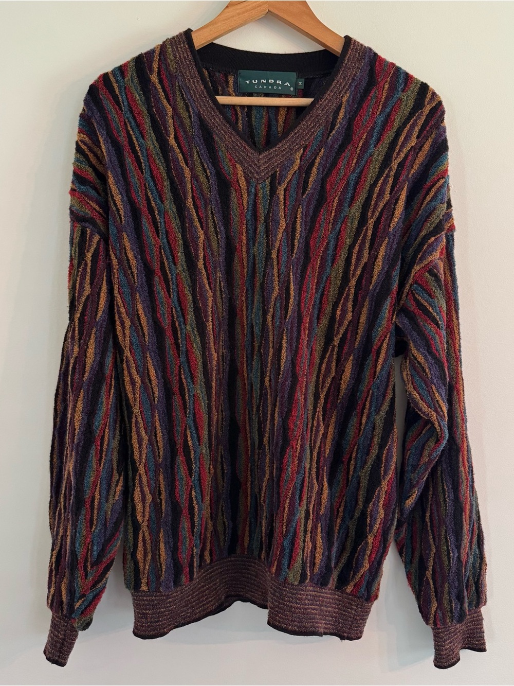 Vintage Tundra Canada Sweater Men's Size M Pullover Long Sleeve Stretch